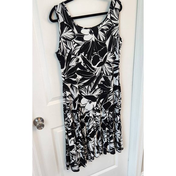 Chico's Black and White Floral Print Sleeveless Dress Chico's Size 2 (XL/16) - Picture 6 of 6